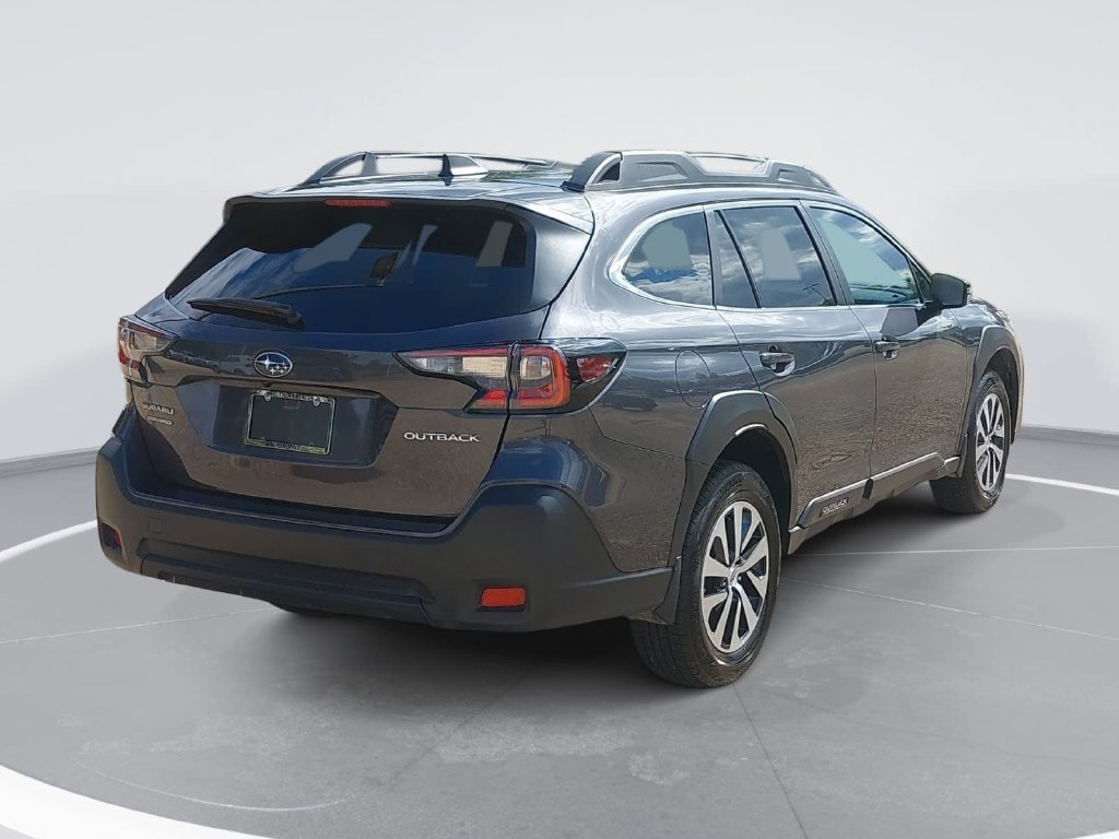 Used 2024 Subaru Outback Premium AWD/4WD image 5