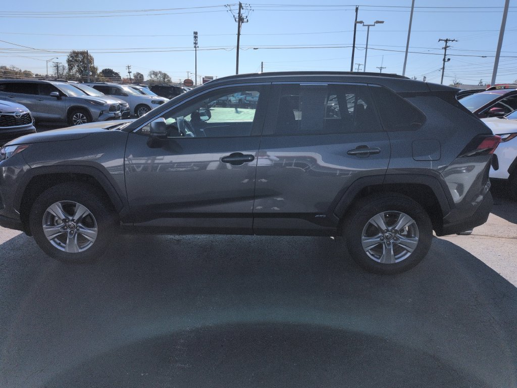 Certified 2025 Toyota RAV4 LE AWD/4WD image 2