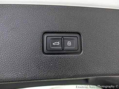 Used 2020 Audi SQ8 Premium Plus w/ Driver Assistance Package image 30