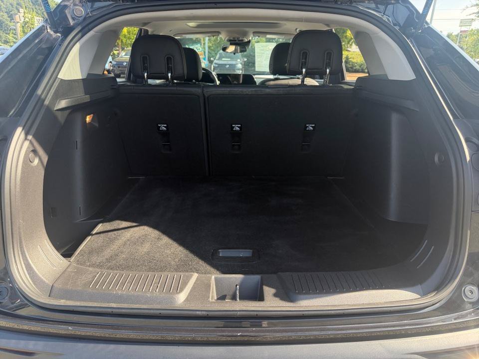 Used 2024 Chevrolet Trax ACTIV w/ Sunroof Package FWD image 15