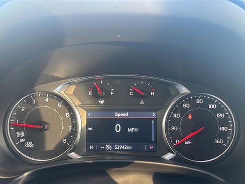 Used 2024 GMC Terrain SLT image 30