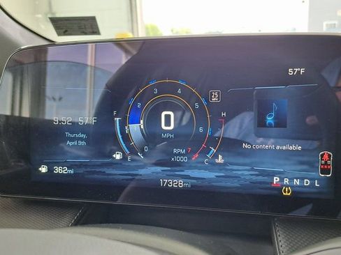 Used 2025 Chevrolet Equinox LT w/ Safety and Technology Package image 9