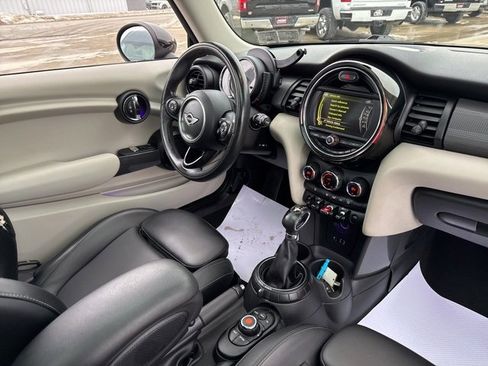 Used 2016 MINI Cooper 2-Door Hardtop image 10