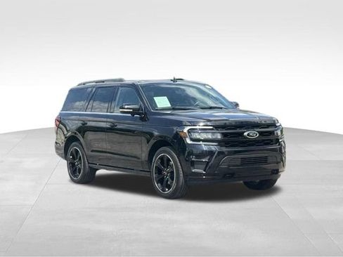 Used 2022 Ford Expedition Limited AWD/4WD image 1