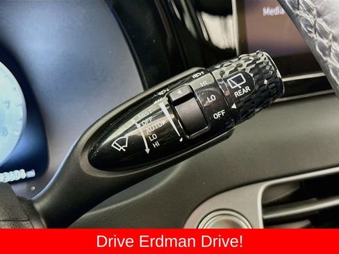 Used 2023 Hyundai Palisade Limited AWD/4WD image 16
