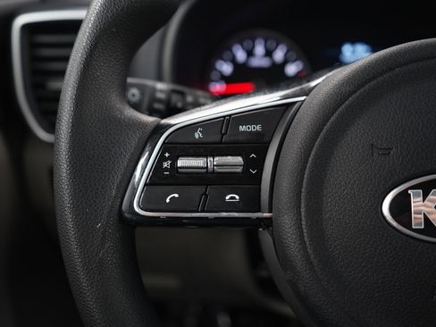 Used 2020 Kia Sportage LX image 25