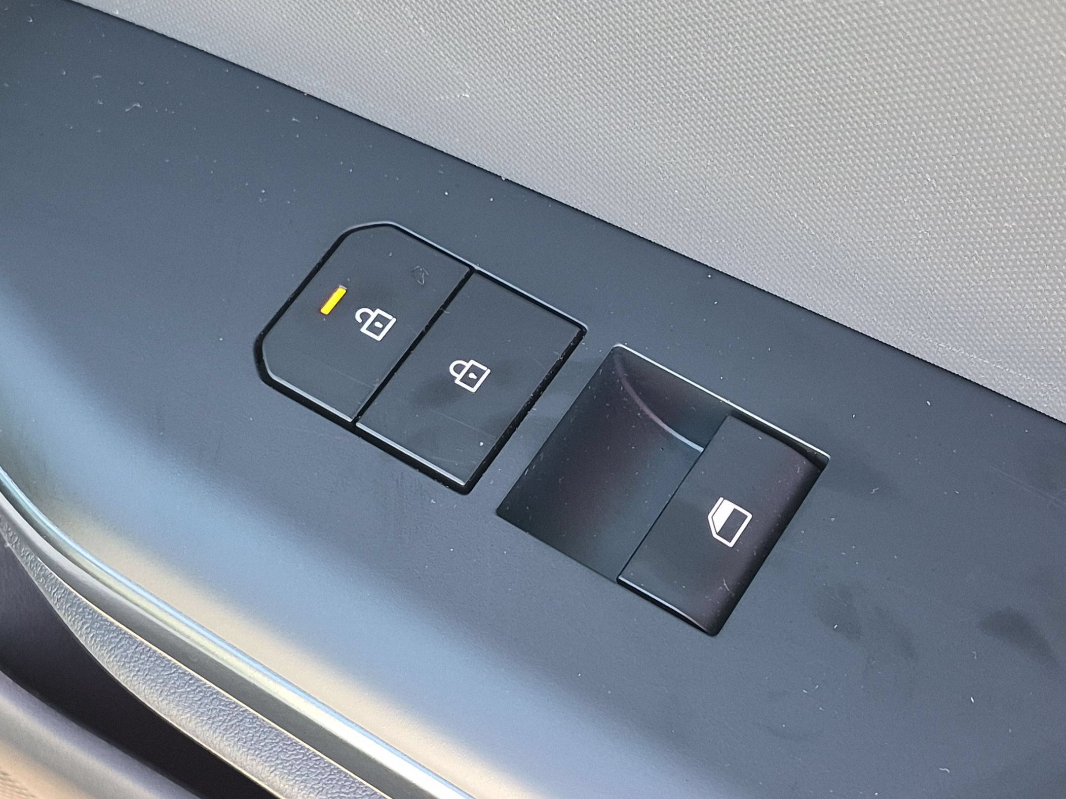 Used 2025 Kia K4 FWD image 33