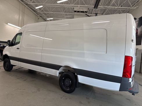 New 2025 Mercedes-Benz Sprinter 2500 image 3
