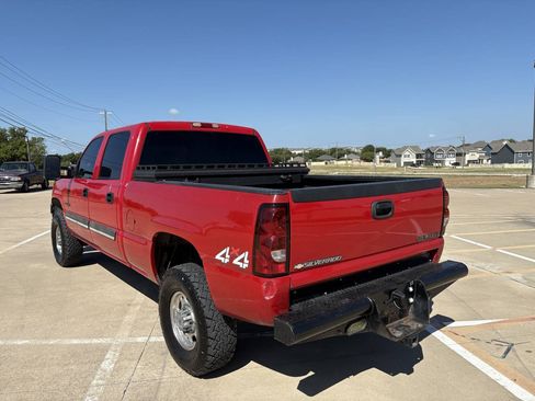 Used 2007 Chevrolet Silverado 2500 LT w/ Heavy-Duty Power Package AWD/4WD image 3