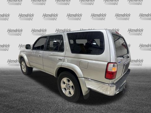 Used 2002 Toyota 4Runner SR5 RWD image 8