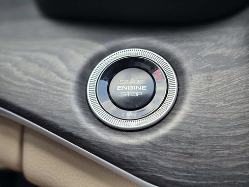 Used 2024 Jeep Grand Cherokee Limited w/ Trailer Tow Package image 34