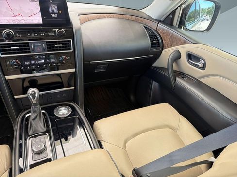 Used 2022 INFINITI QX80 Premium Select w/ All-Season Package RWD image 29