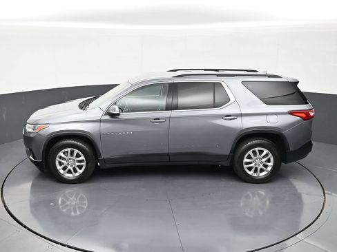 Used 2021 Chevrolet Traverse LT FWD image 13