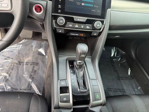 Used 2018 Honda Civic EX image 12