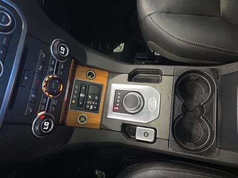 Used 2016 Land Rover LR4 HSE AWD/4WD image 28