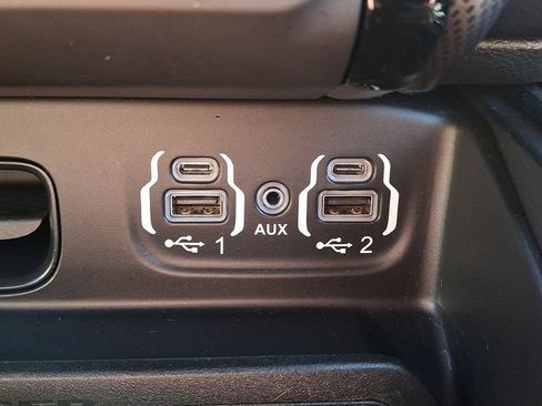 Used 2022 RAM 1500 Limited w/ Body Color Bumper Group AWD/4WD image 23