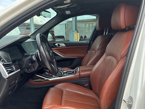 Used 2020 BMW X7 M50i w/ Executive Package AWD/4WD image 5