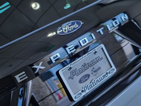 New 2026 Ford Expedition Active RWD image 12