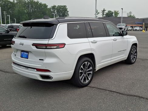 Used 2021 Jeep Grand Cherokee L Overland w/ Luxury Tech Group IV AWD/4WD image 6