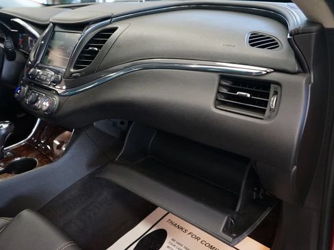 Used 2015 Chevrolet Impala LT FWD image 41