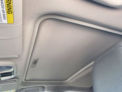 New 2025 Subaru Crosstrek 2.0i Premium image 18