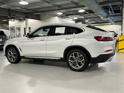 Used 2020 BMW X4 xDrive30i w/ Premium Package AWD/4WD image 4