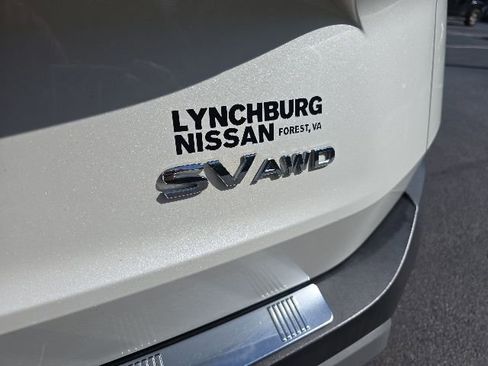 Used 2023 Nissan Rogue SV w/ SV Premium B Package AWD/4WD image 10