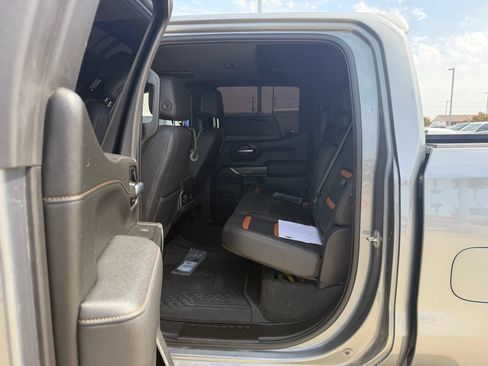 Used 2021 GMC Sierra 1500 AT4 w/ AT4 Value Package AWD/4WD image 13