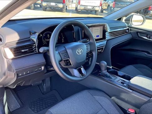 New 2026 Toyota Camry LE image 8