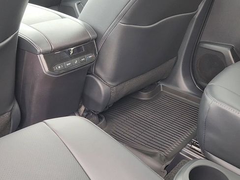 New 2026 Toyota Highlander Limited image 17