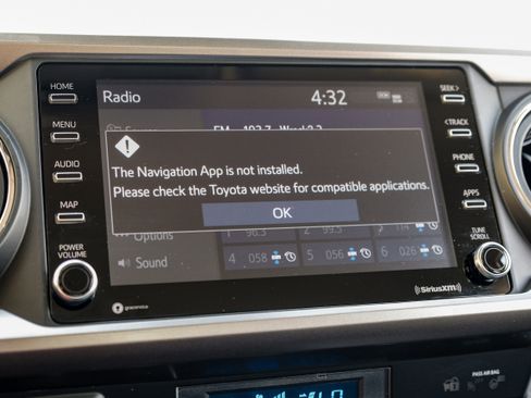 Used 2021 Toyota Tacoma SR5 RWD image 27