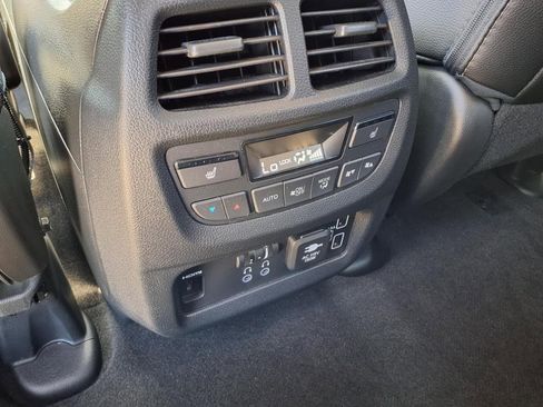 Used 2022 Honda Pilot Elite image 12