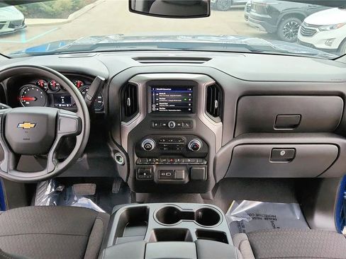 Used 2026 Chevrolet Silverado 2500 Custom w/ Custom Value Package image 33