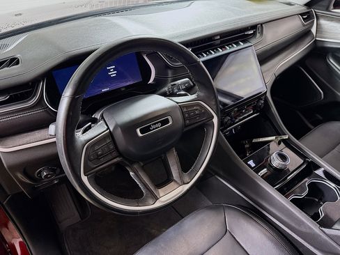 Used 2021 Jeep Grand Cherokee L Limited image 12