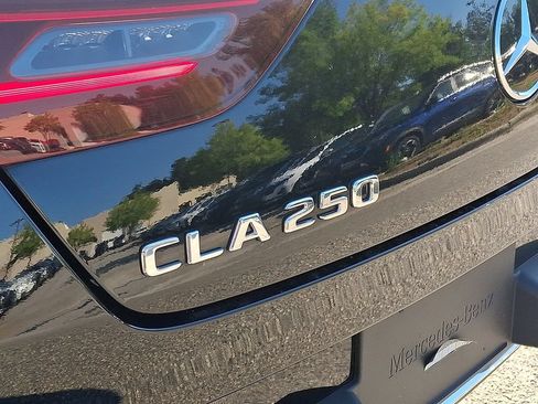 Used 2025 Mercedes-Benz CLA 250 4MATIC image 30