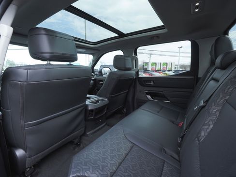 Used 2024 Toyota Tundra Limited image 37