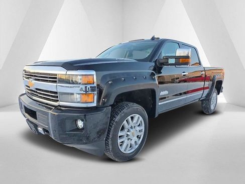 Used 2016 Chevrolet Silverado 2500 High Country image 3