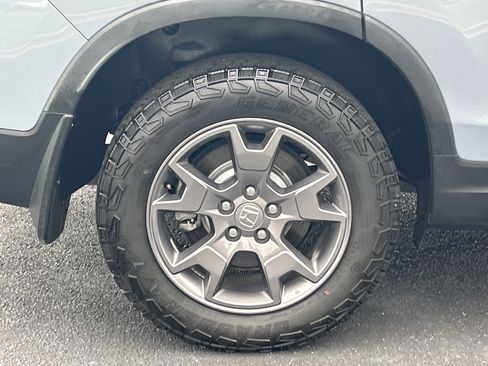 Used 2024 Honda Passport TrailSport image 34