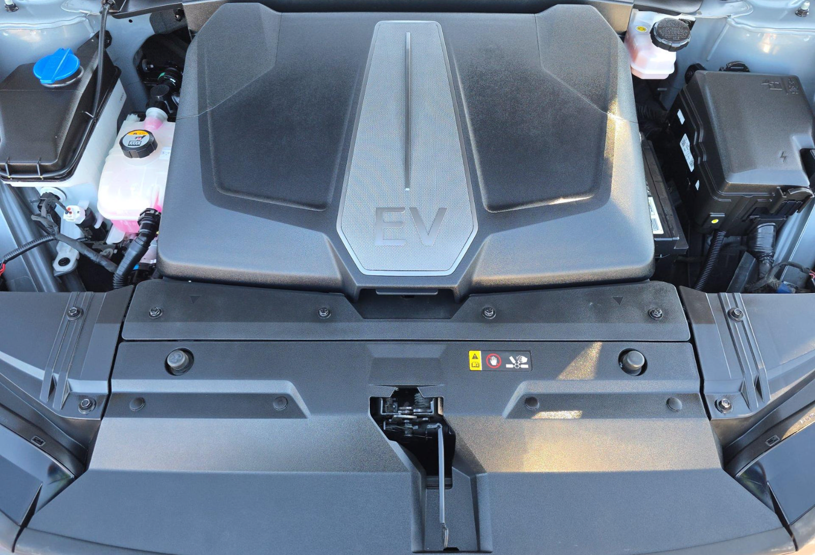 Used 2023 Kia EV6 GT-Line w/ GT-Line White Seat Package AWD/4WD image 15
