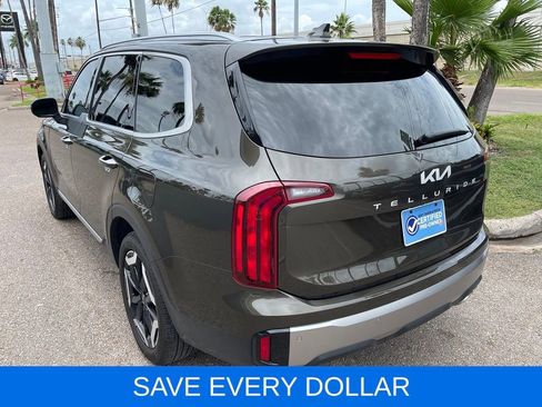 Used 2025 Kia Telluride S FWD image 4