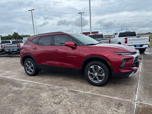 Used 2026 Chevrolet Blazer LT w/ Convenience Package FWD image 6