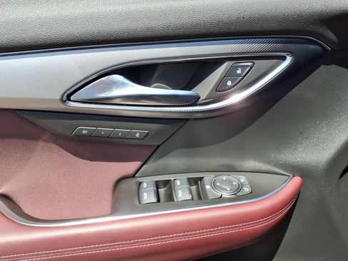 Used 2025 Buick Envision Sport Touring AWD/4WD image 14