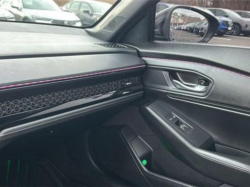 Used 2025 Honda Accord Sport image 19