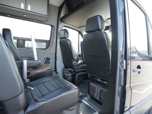 Used 2015 Mercedes-Benz Sprinter 2500 image 12