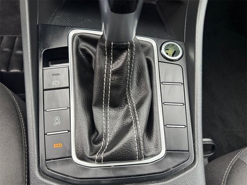 Used 2024 Volkswagen Jetta S image 30