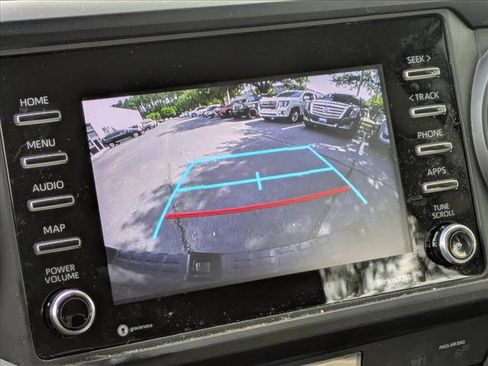 Used 2023 Toyota Tacoma SR AWD/4WD image 12