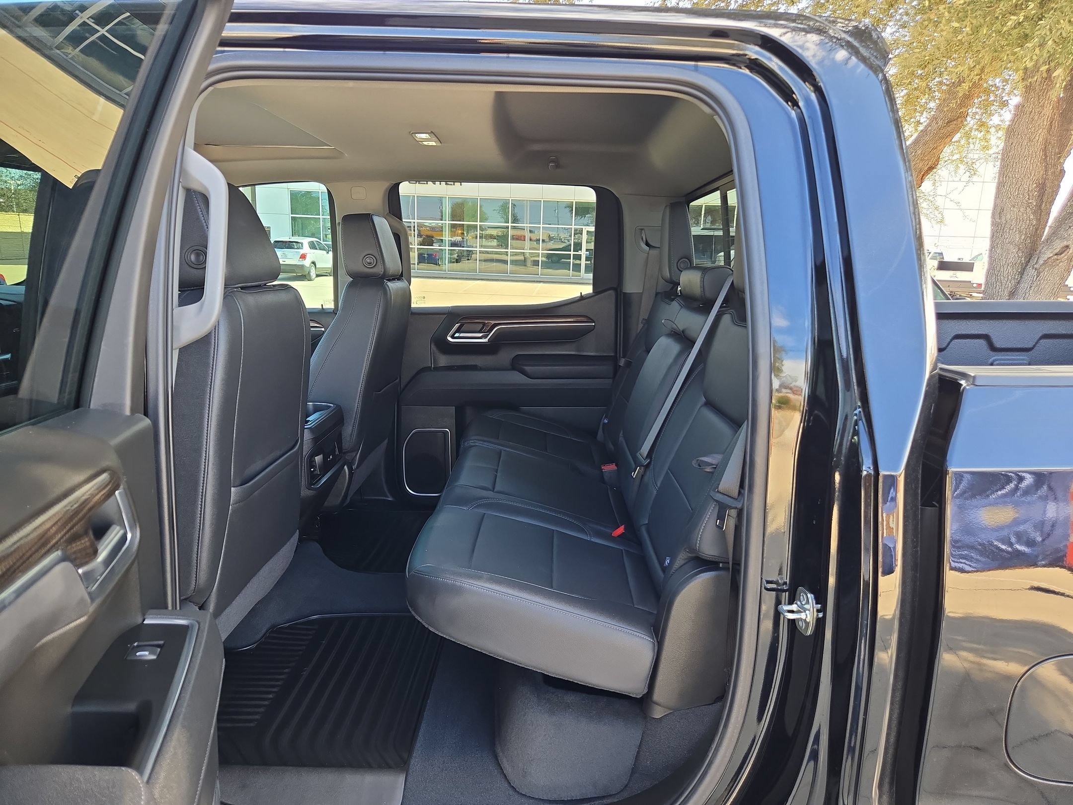 Certified 2025 Chevrolet Silverado 1500 RST w/ Convenience Package II AWD/4WD image 13