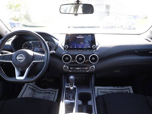 Used 2021 Nissan Sentra SV image 14