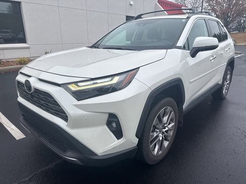 Used 2022 Toyota RAV4 Limited image 1