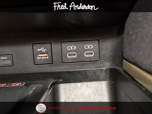Used 2025 Toyota Camry LE FWD image 14